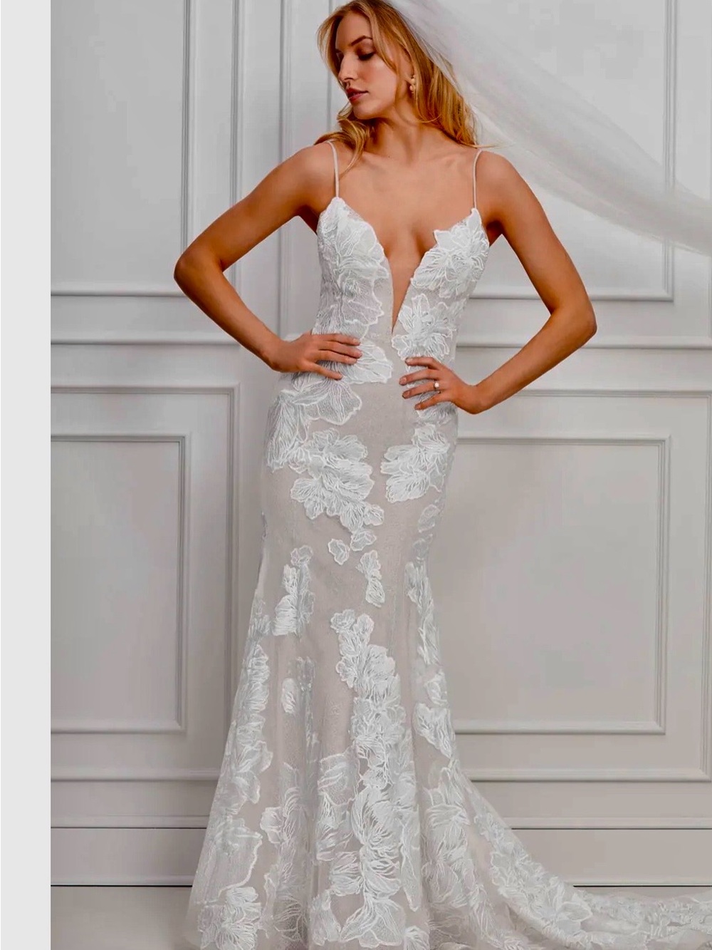 Wtoo White Floral Lace Plunge Mermaid Wedding Gown